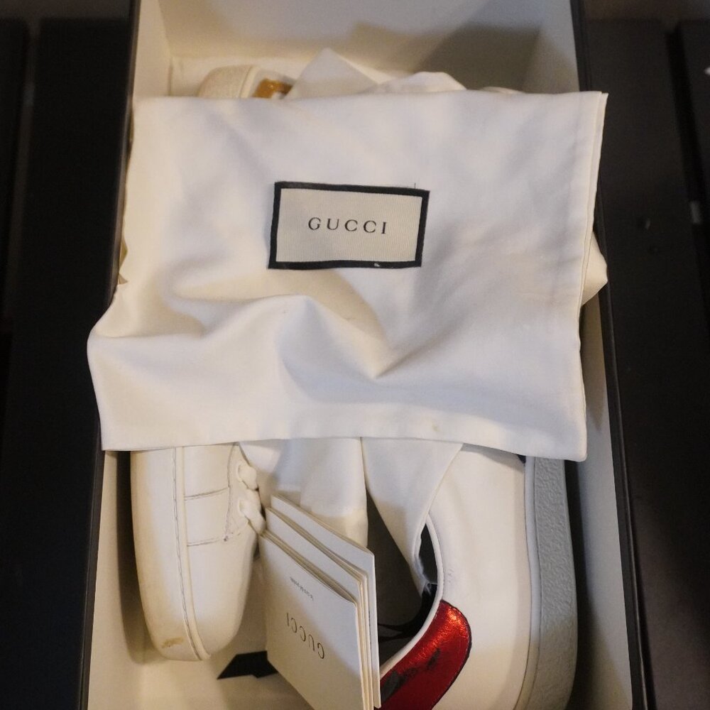 Size 10 Gucci Ace “LOVED” Web Stripe Leather Sneakers (White/Gold) – Used - Picture 6 of 6